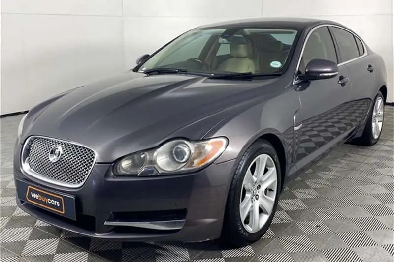 Jaguar XJ XJ 3.0 D V6 SWB Premium Luxury 3