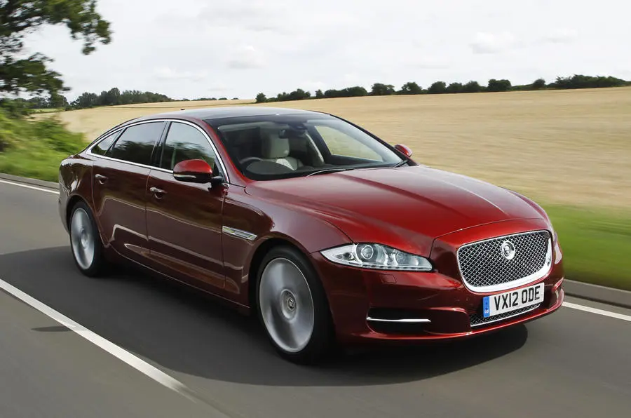 Jaguar XJ XJ 3.0 S/C AWD LWB Portfolio 5
