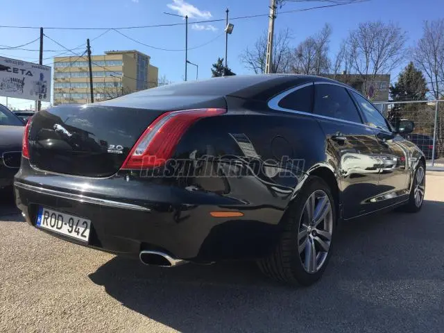 Jaguar XJ XJ 3.0 S/C AWD LWB Premium Luxury 6