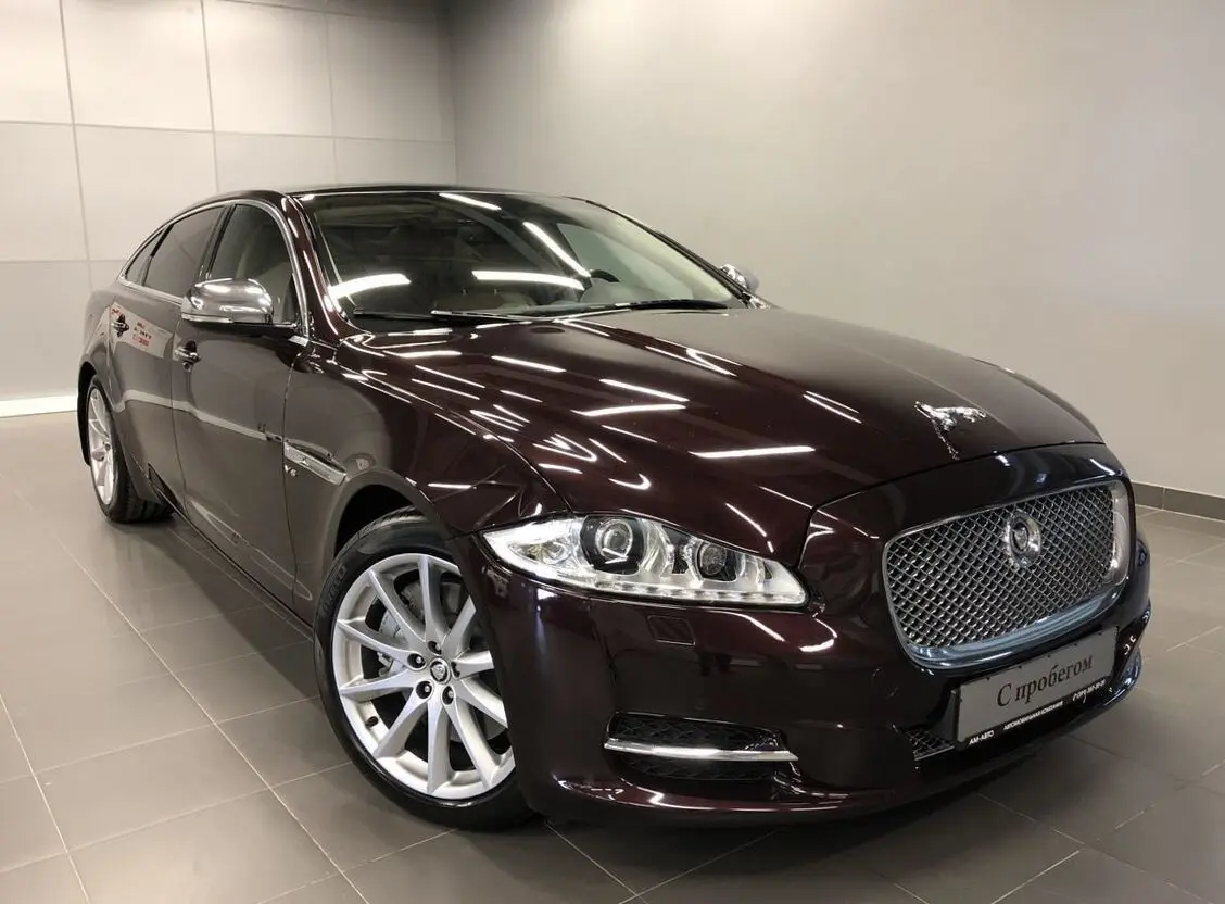 Jaguar XJ XJ 3.0 S/C AWD SWB Premium Luxury 1
