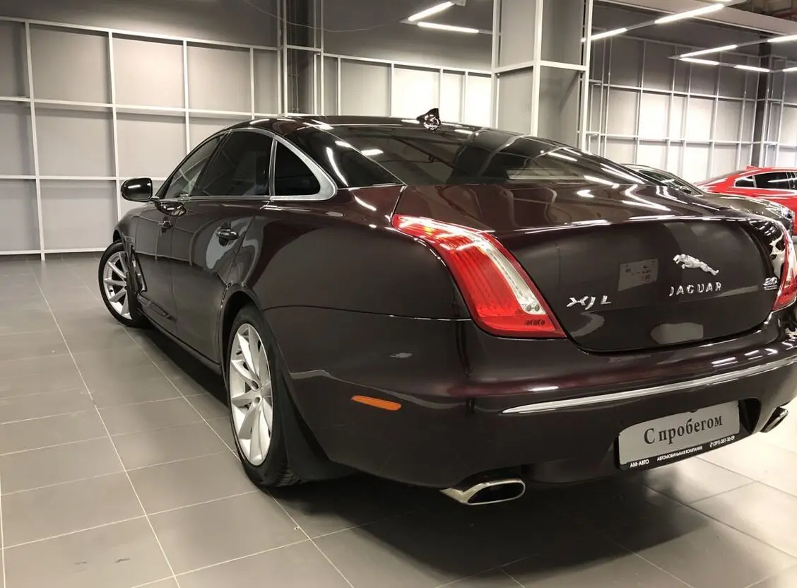 Jaguar XJ XJ 3.0 S/C AWD SWB Portfolio 2