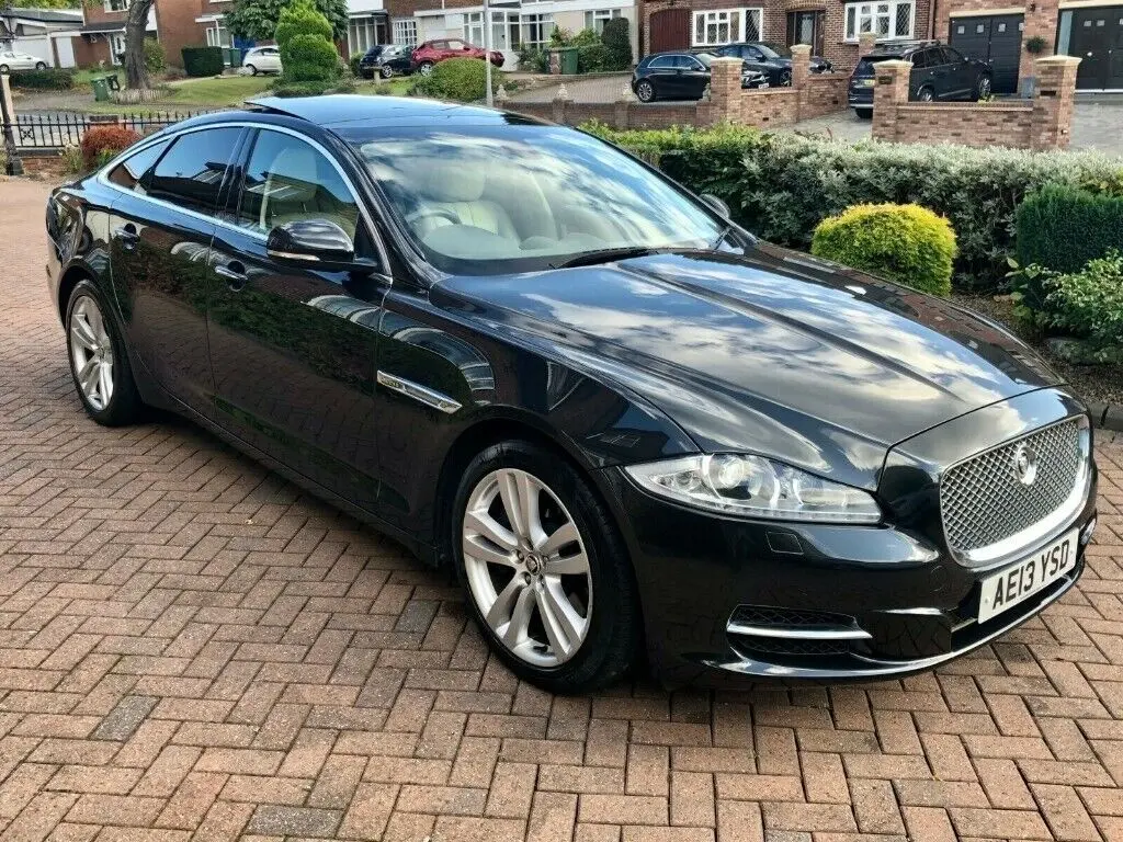 Jaguar XJ XJ 3.0 D SWB Premium Luxury 3