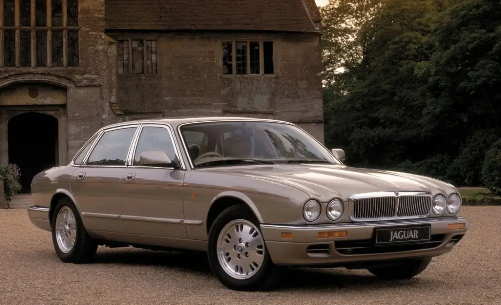 Jaguar XJ XJ 3.2 1