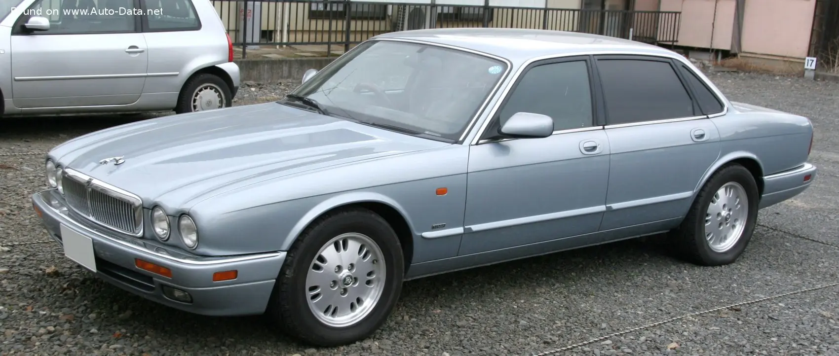Jaguar XJ XJ 3.2 3