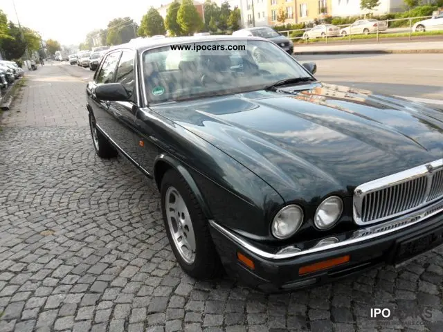 Jaguar XJ XJ 3.2 Executive 2