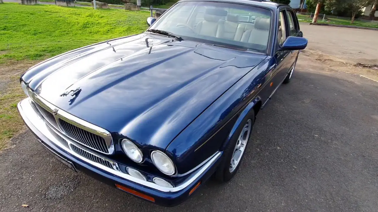 Jaguar XJ XJ 3.2 Executive 6