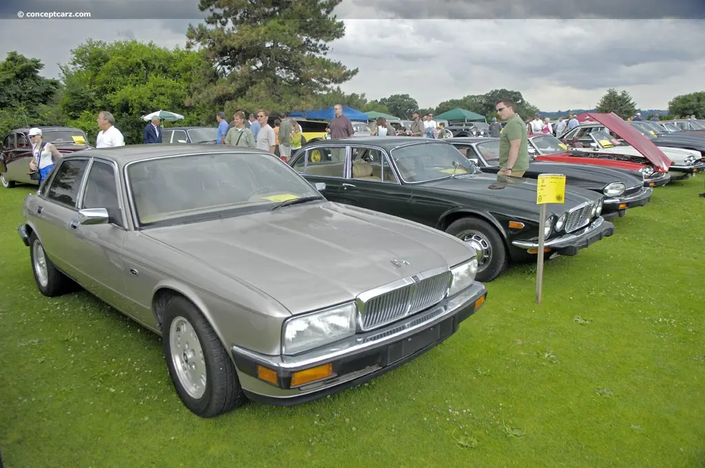 Jaguar XJ XJ 3.2 Sport 6