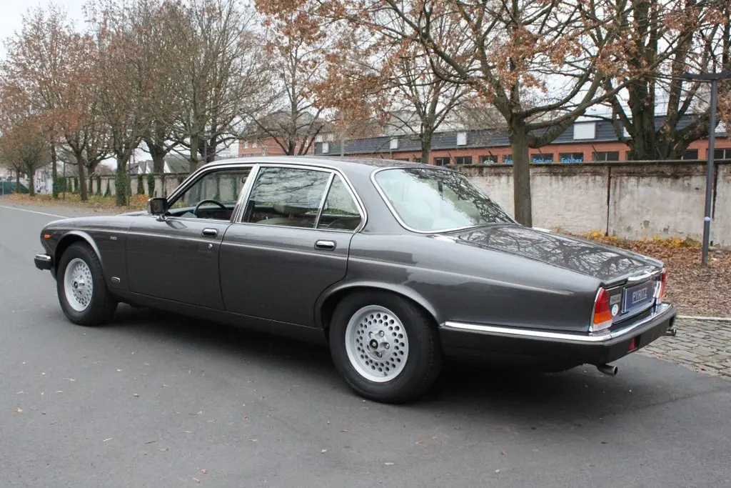 Jaguar XJ XJ 4.0 Sovereign 0