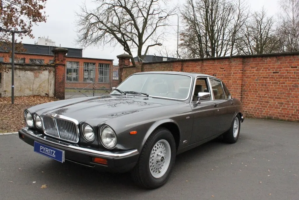 Jaguar XJ XJ 4.0 Sovereign 1