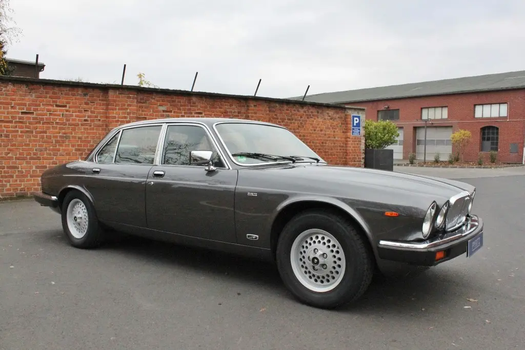 Jaguar XJ XJ 4.0 Sovereign 4