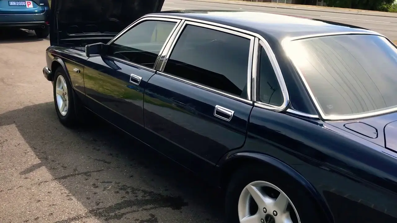 Jaguar XJ XJ 4.0 Sovereign 7