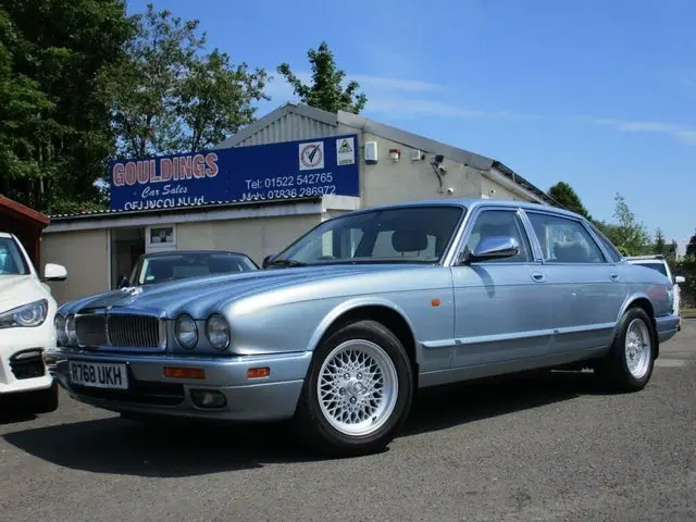Jaguar XJ XJ 4.0 Sovereing 6