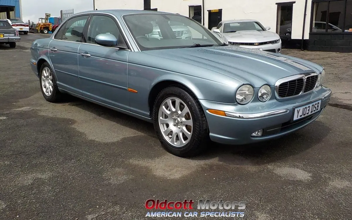 Jaguar XJ6 XJ6 3.0 V6 Executive 2