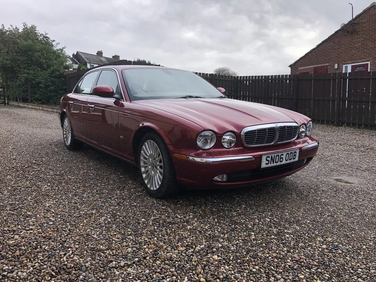 Jaguar XJ6 XJ6 3.0 V6 Luxury 3