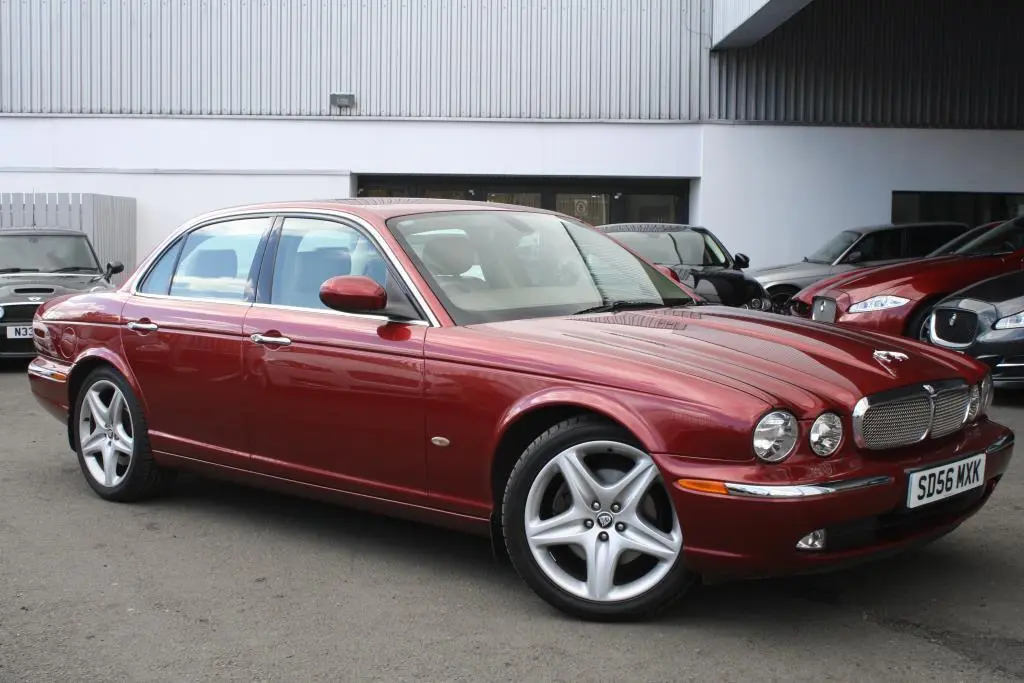 Jaguar XJ6 XJ6 3.0 V6 Luxury 3
