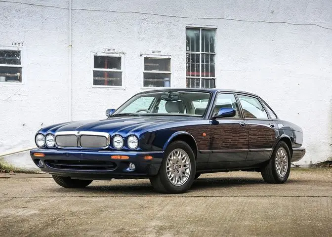 Jaguar XJ XJ8 3.2 0