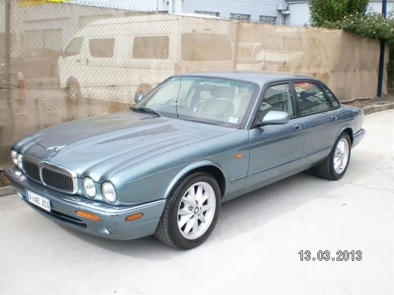 Jaguar XJ XJ8 3.2 3