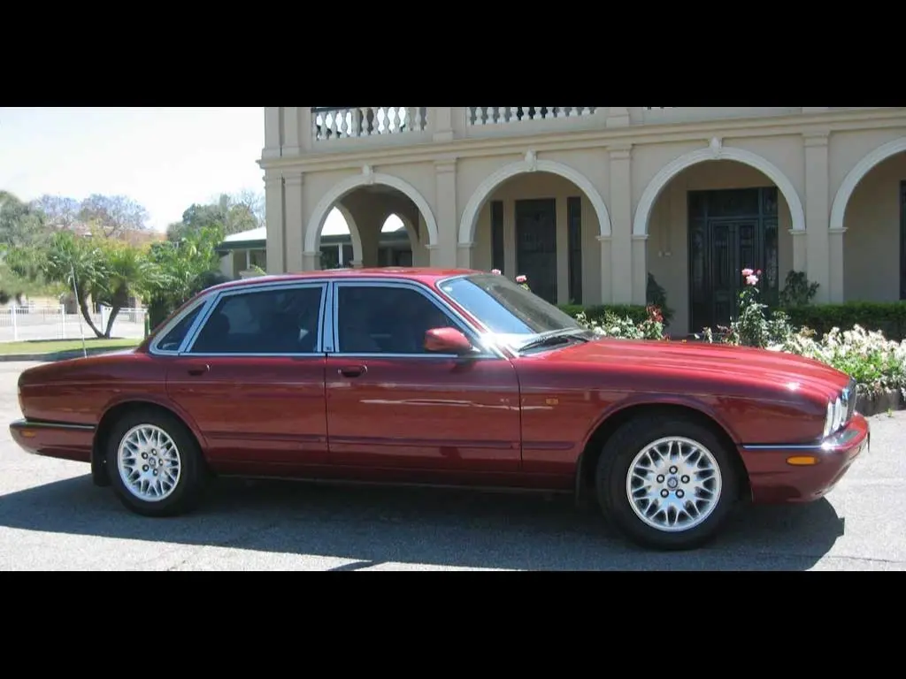 Jaguar XJ XJ8 3.2 4