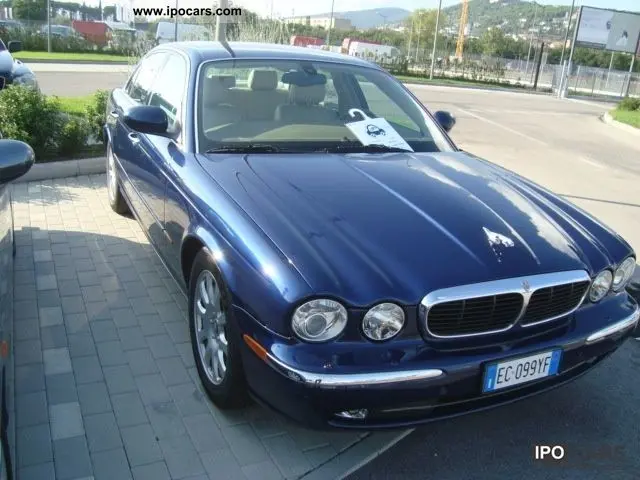 Jaguar XJ XJ8 3.5 V8 Executive 1