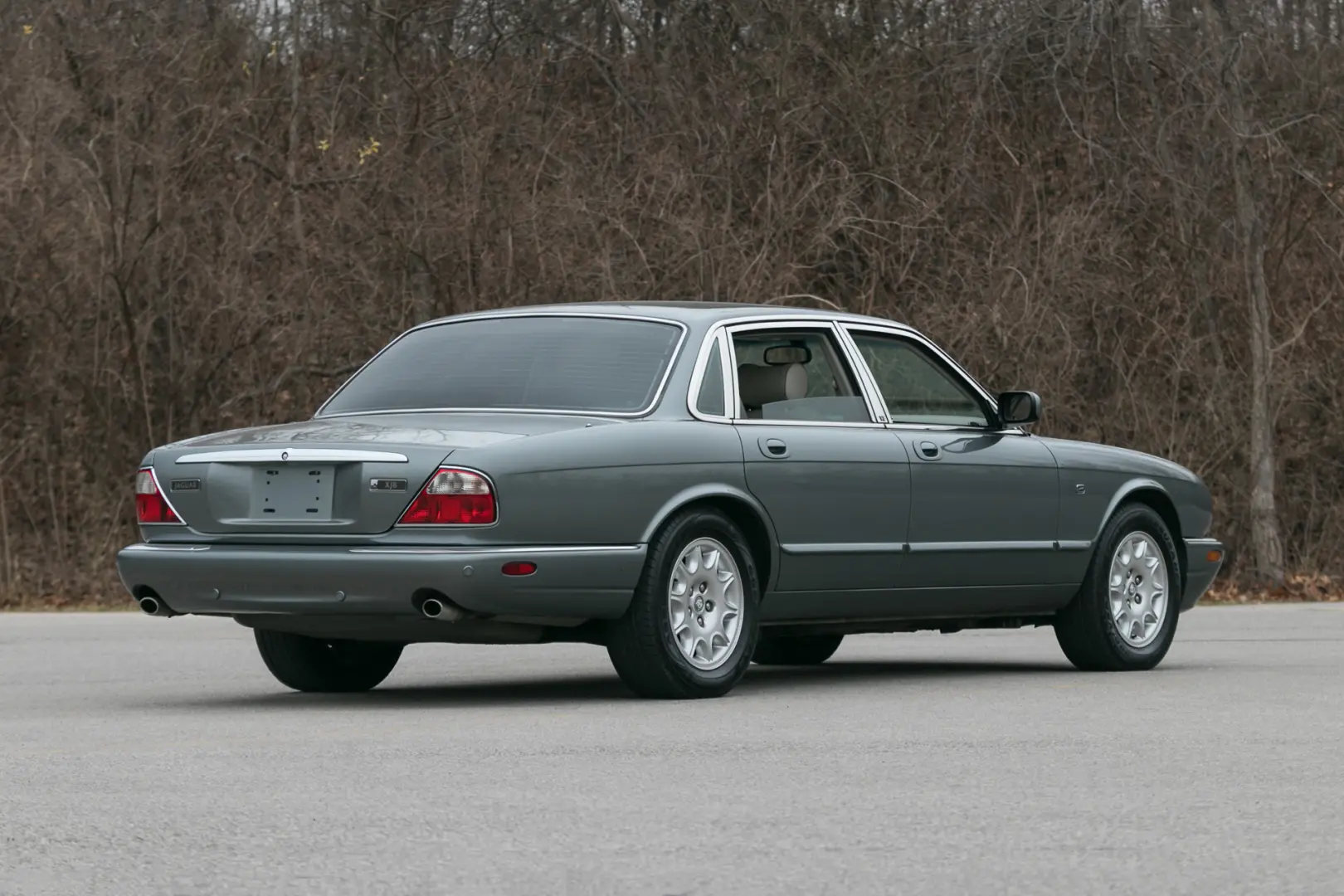 Jaguar XJ XJ8 3.5 V8 Executive 4
