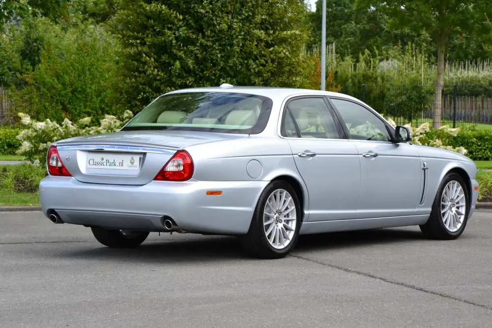 Jaguar XJ XJ8 3.5 V8 Executive 4