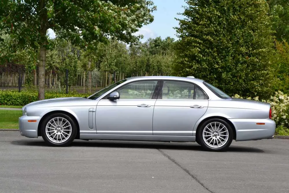 Jaguar XJ XJ8 3.5 V8 Executive 6