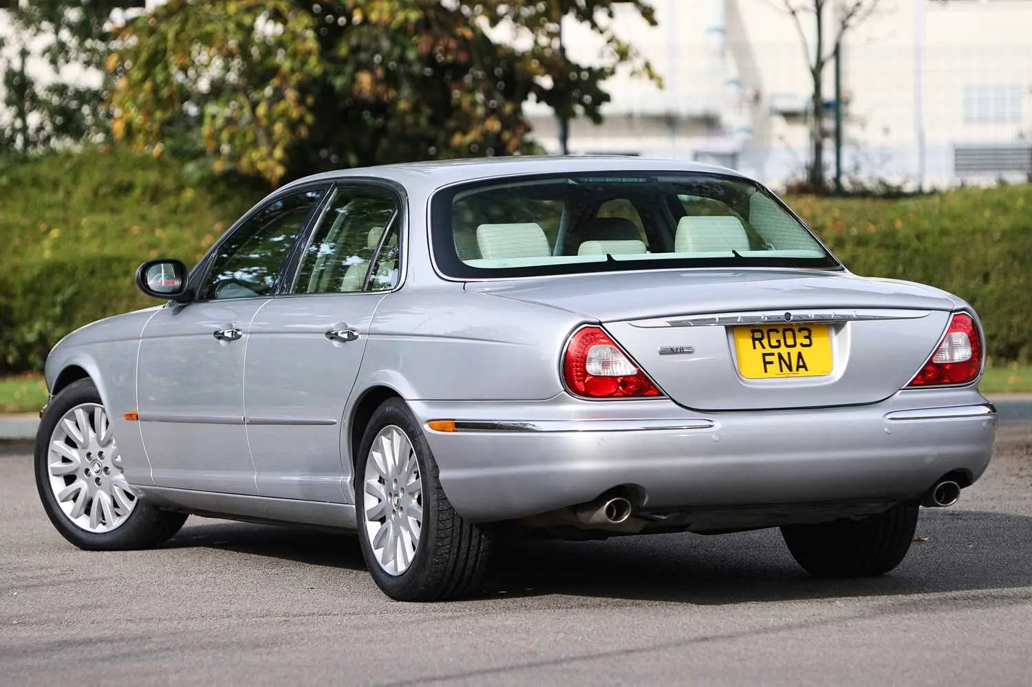 Jaguar XJ XJ8 3.5 V8 Executive 3