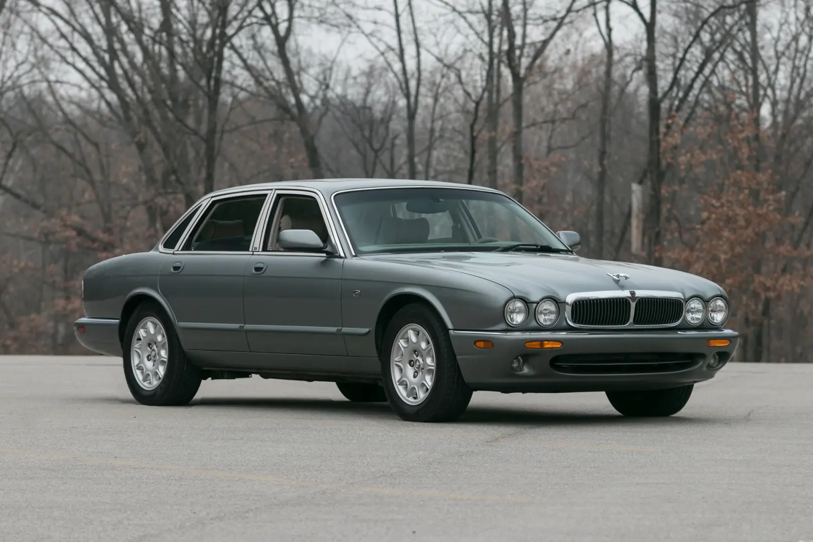 Jaguar XJ XJ8 3.5 V8 Executive 4