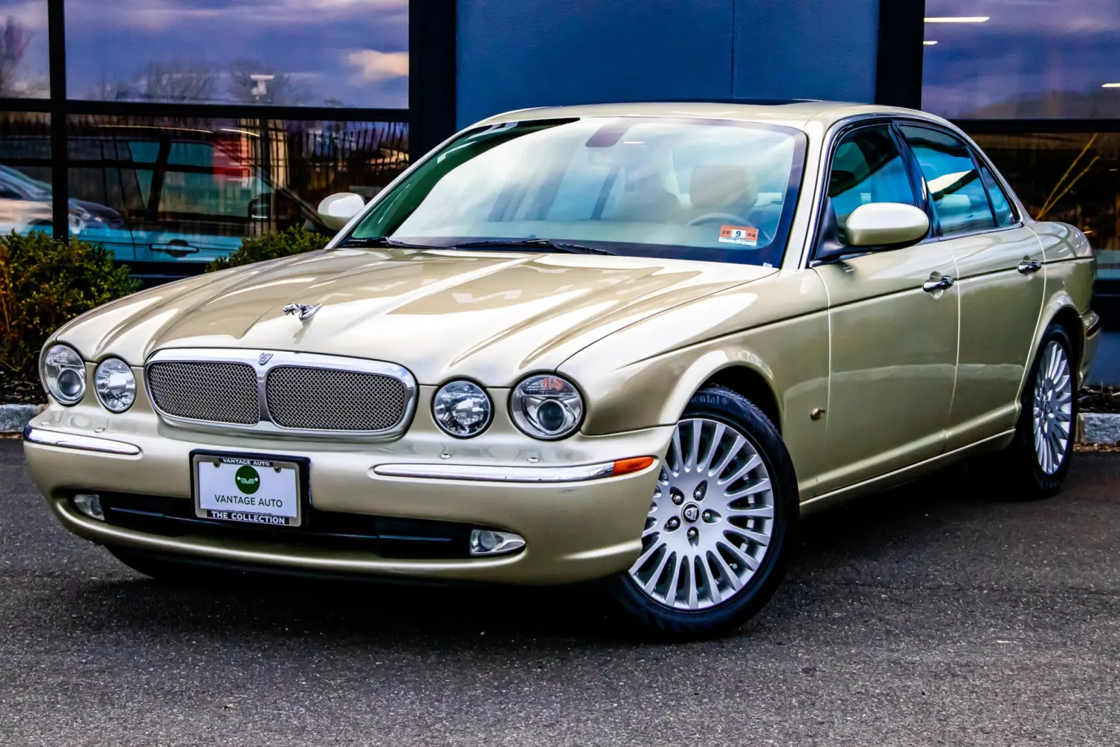 Jaguar XJ XJ8 3.5 V8 Sovereing 4