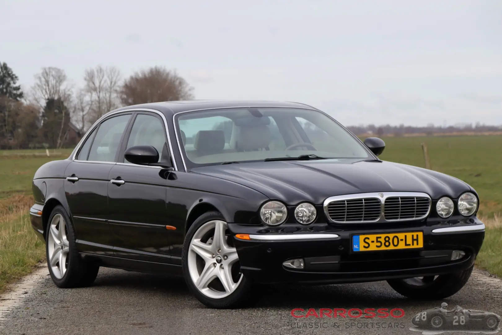 Jaguar XJ XJ8 4.2 V8 Executive 4