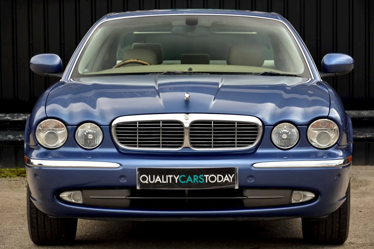 Jaguar XJ XJ8 4.2 V8 Executive 6