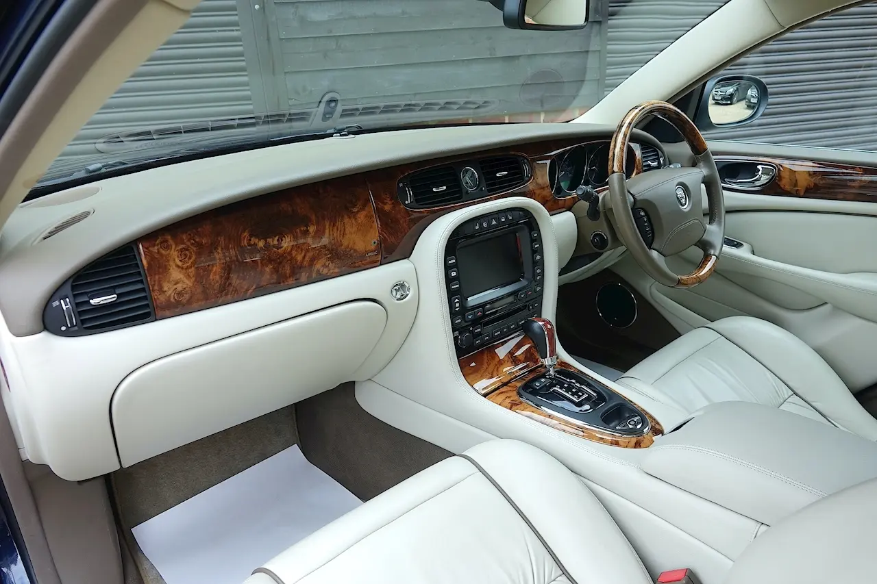 Jaguar XJ XJ8 4.2 V8 Sovereing 5