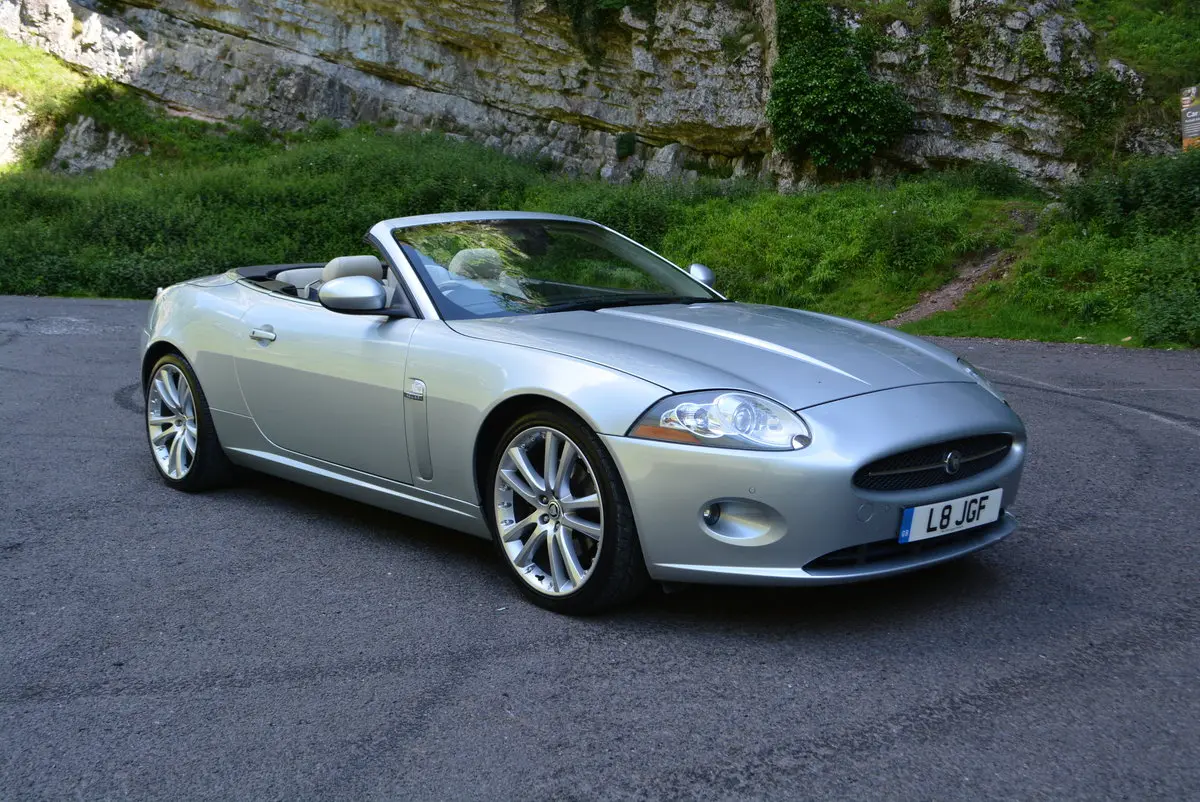 Jaguar XK8 XK8 4.2 L V8 S/C 4