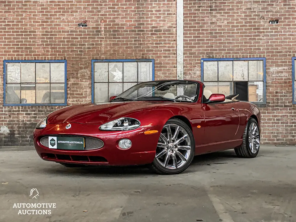 Jaguar XK8 XK8 4.2 L V8 S/C 5