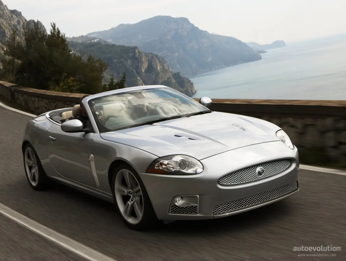 Jaguar XKR XKR 4.2 L V8 S/C 1