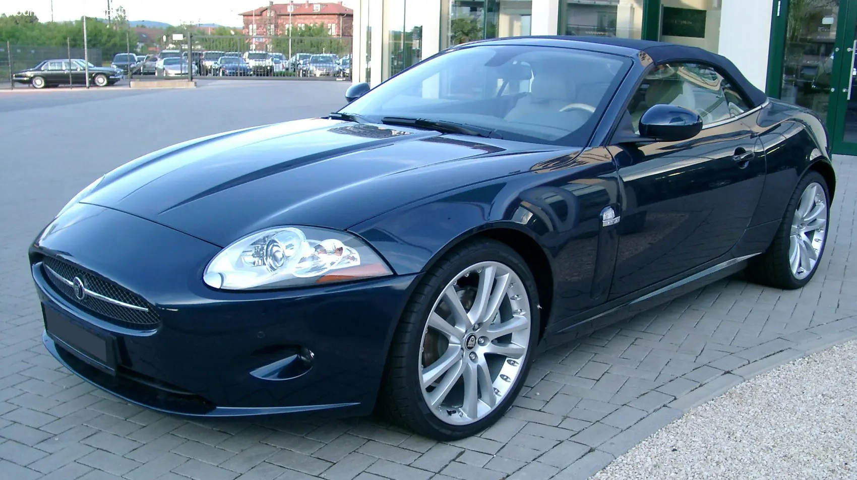 Jaguar XKR XKR 4.2 L V8 S/C 3
