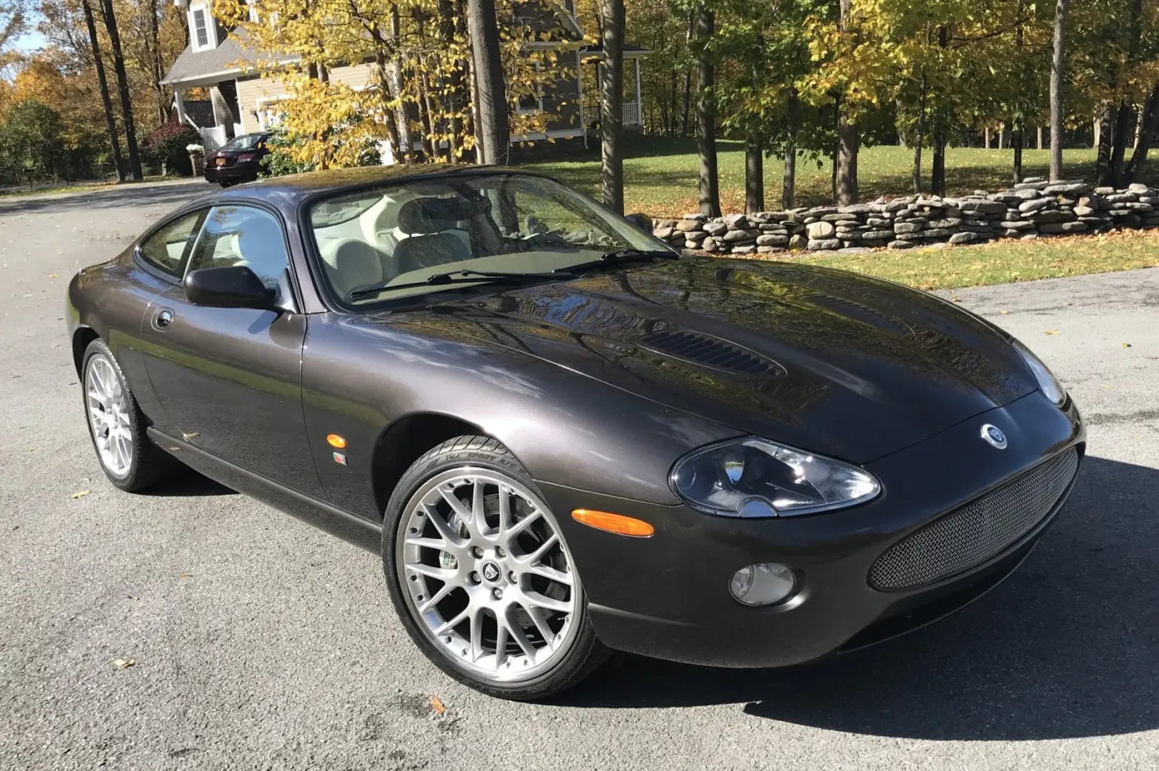 Jaguar XKR XKR 4.2 L V8 S/C 5