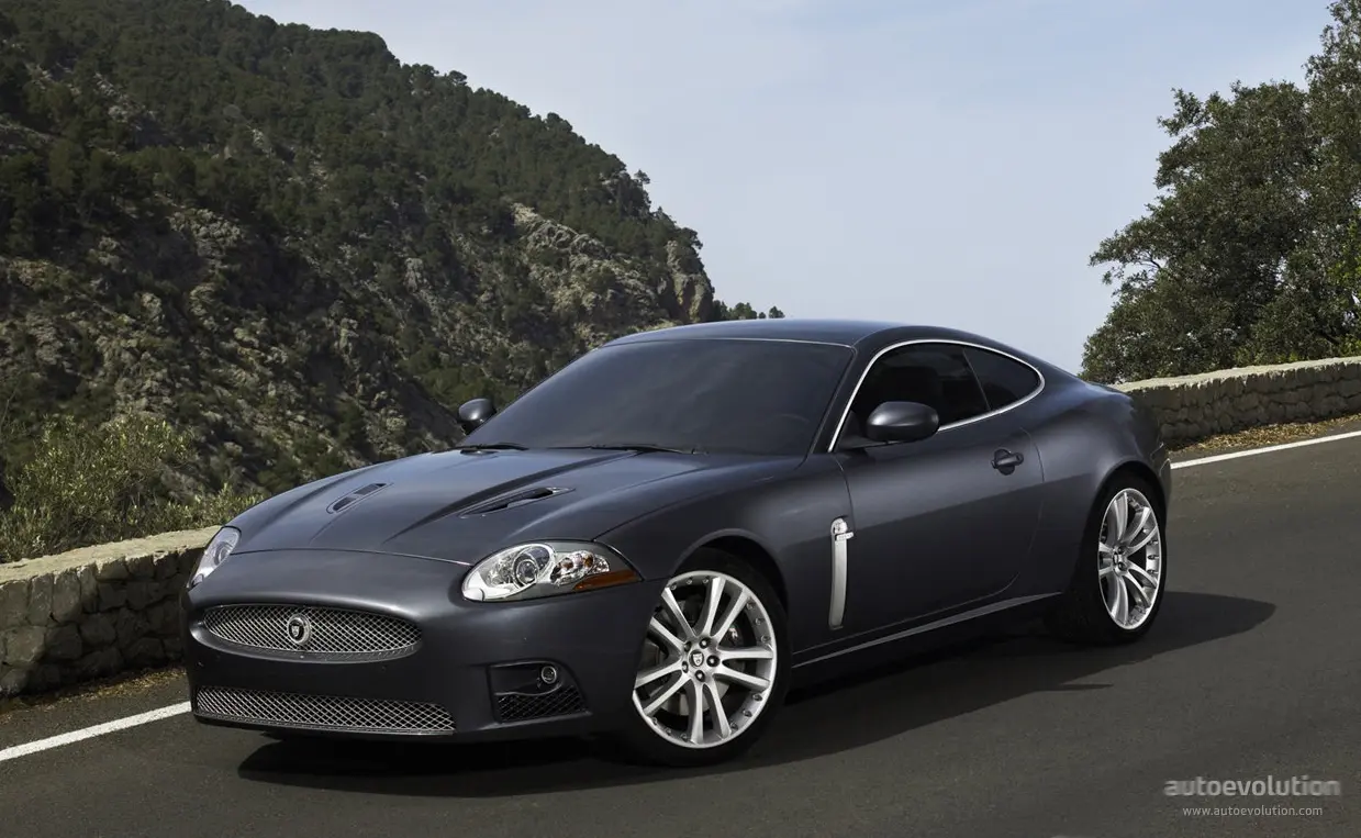 Jaguar XKR XKR 4.2 L V8 S/C 6