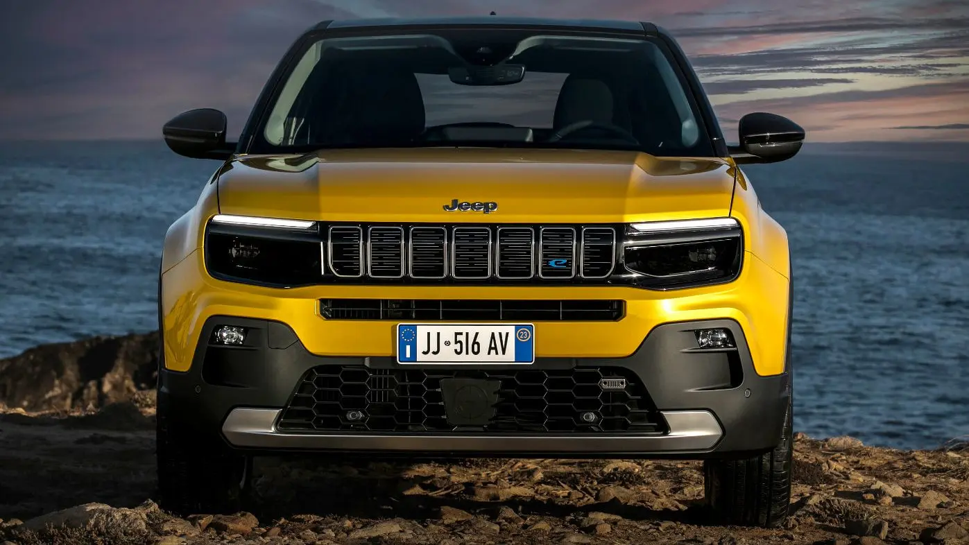 Jeep  Avenger Summit 4x2 1