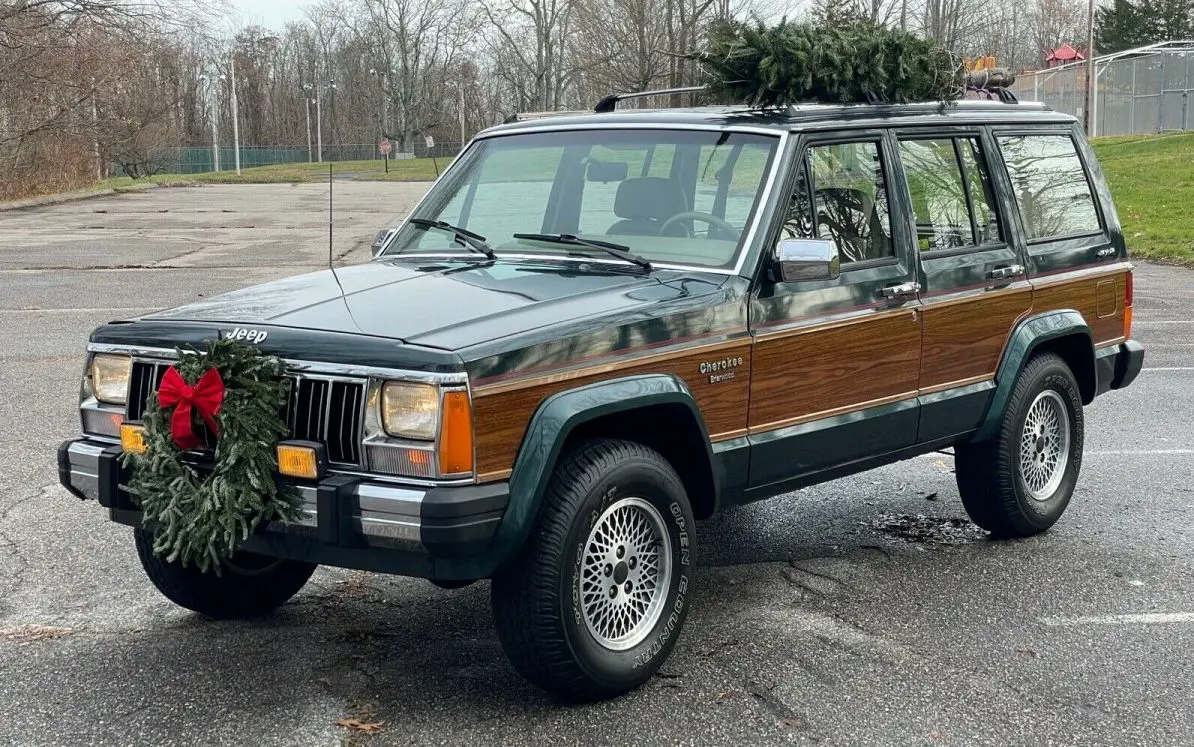 Jeep Cherokee Cherokee 2.1 TD Base 0