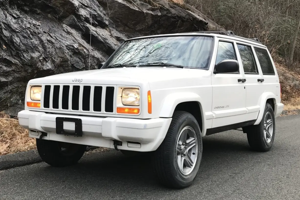 Jeep Cherokee Cherokee 2.4 7