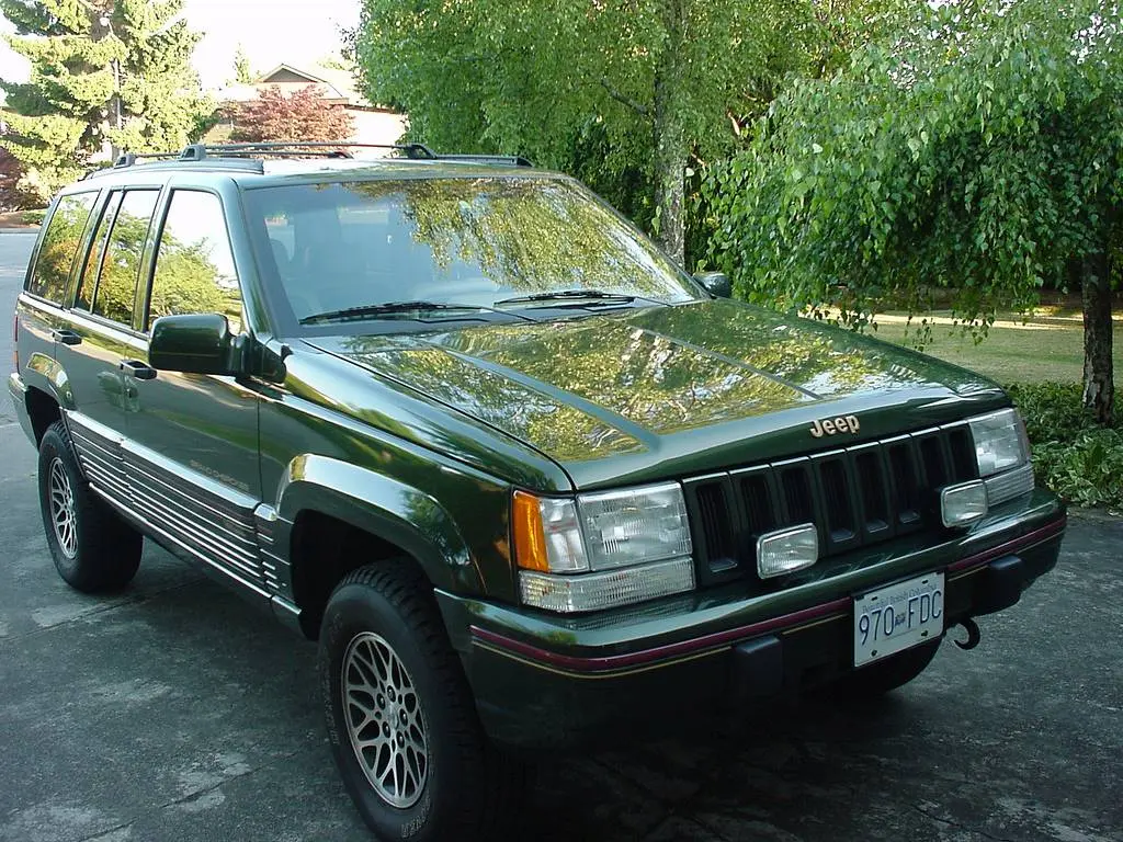 Jeep Cherokee Cherokee 2.5 6