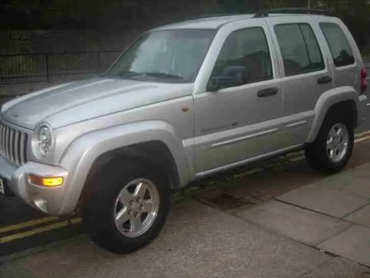 Jeep Cherokee Cherokee 2.5 CRD Renegade 1