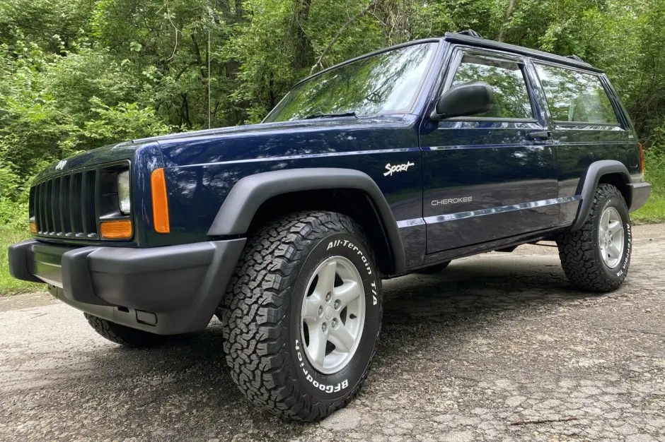 Jeep Cherokee Cherokee 2.5 Sport 5