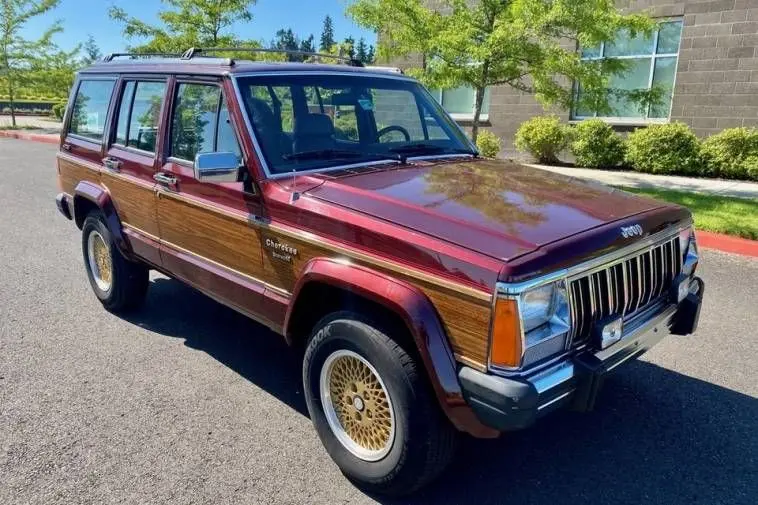 Jeep Cherokee Cherokee 4.0 Base 3