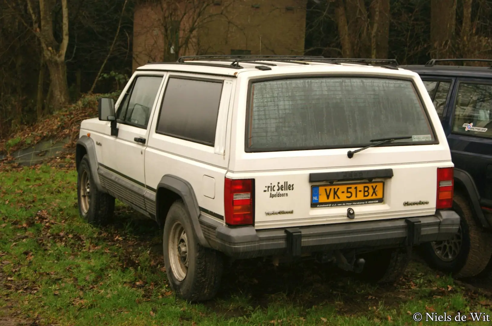 Jeep Cherokee Cherokee 4.0 Base 5