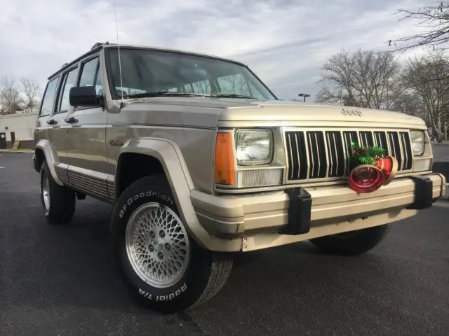 Jeep Cherokee Cherokee 4.0 Country 1