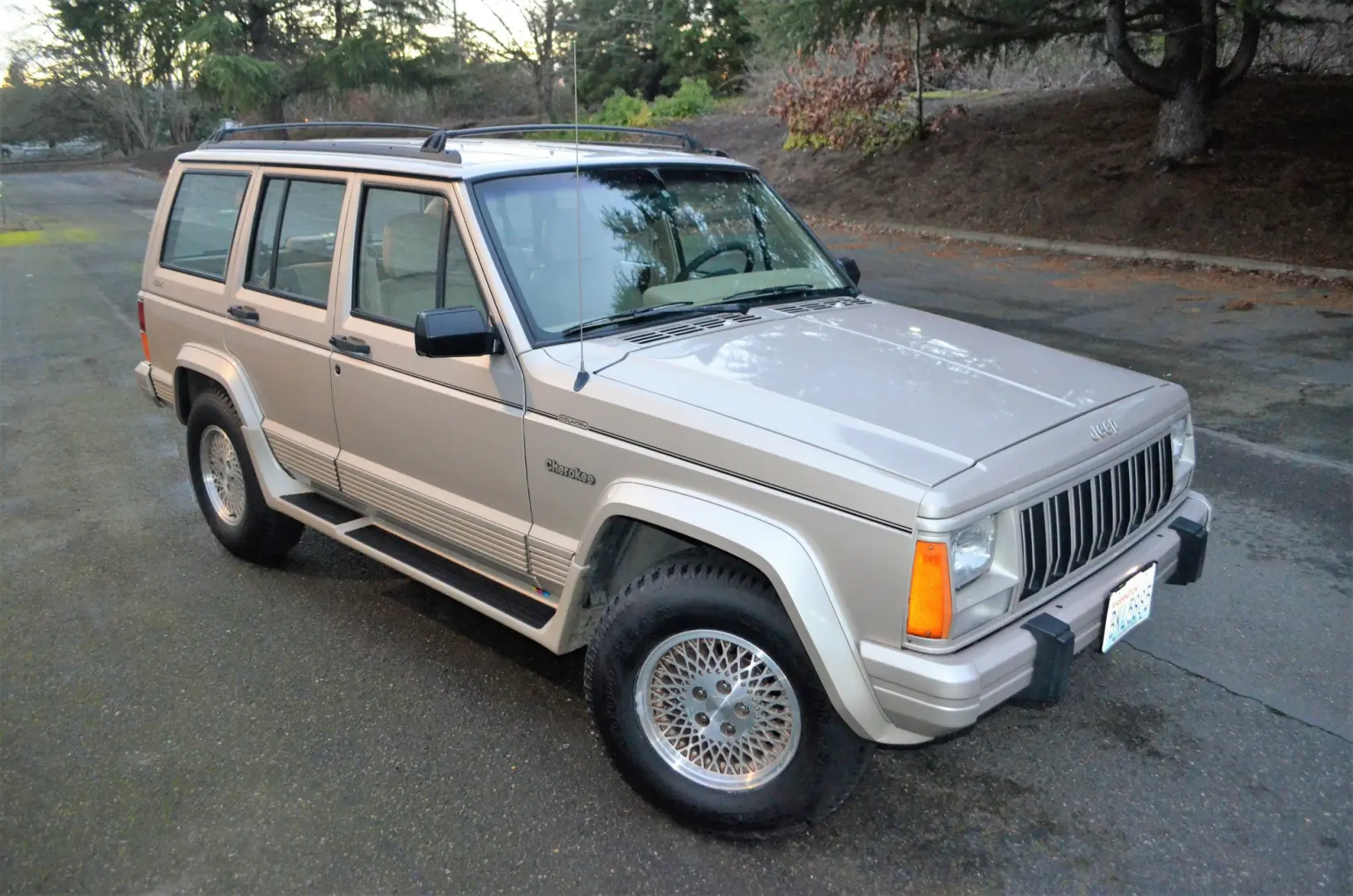 Jeep Cherokee Cherokee 4.0 Country 1