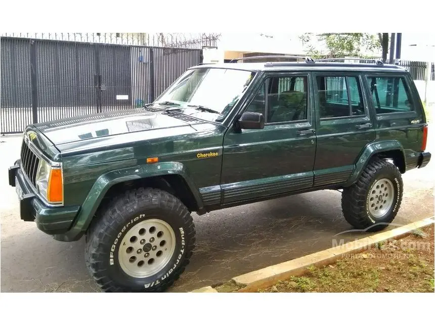 Jeep Cherokee Cherokee 4.0 Country 7
