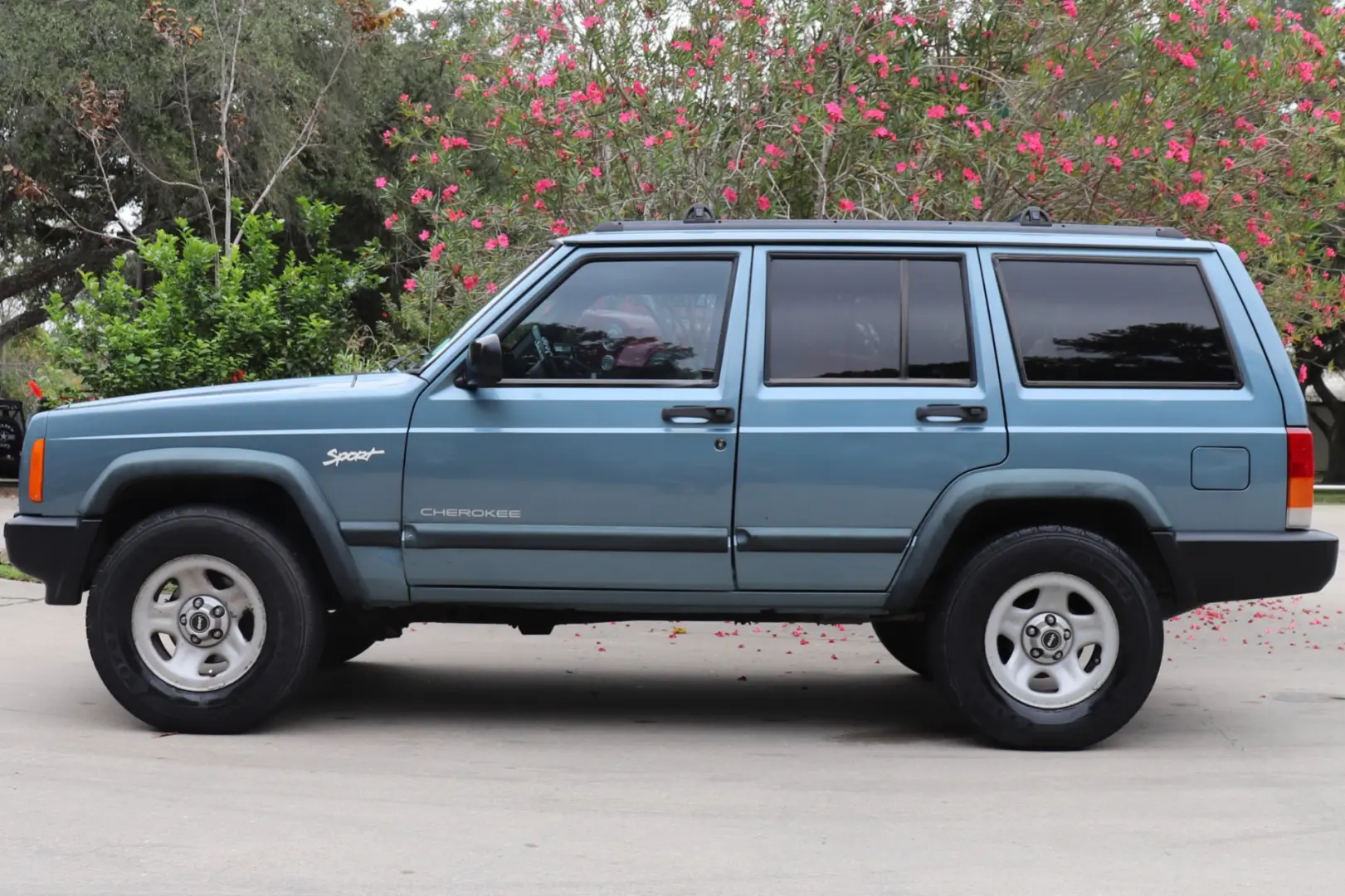 Jeep Cherokee Cherokee 4.0 Sport 2
